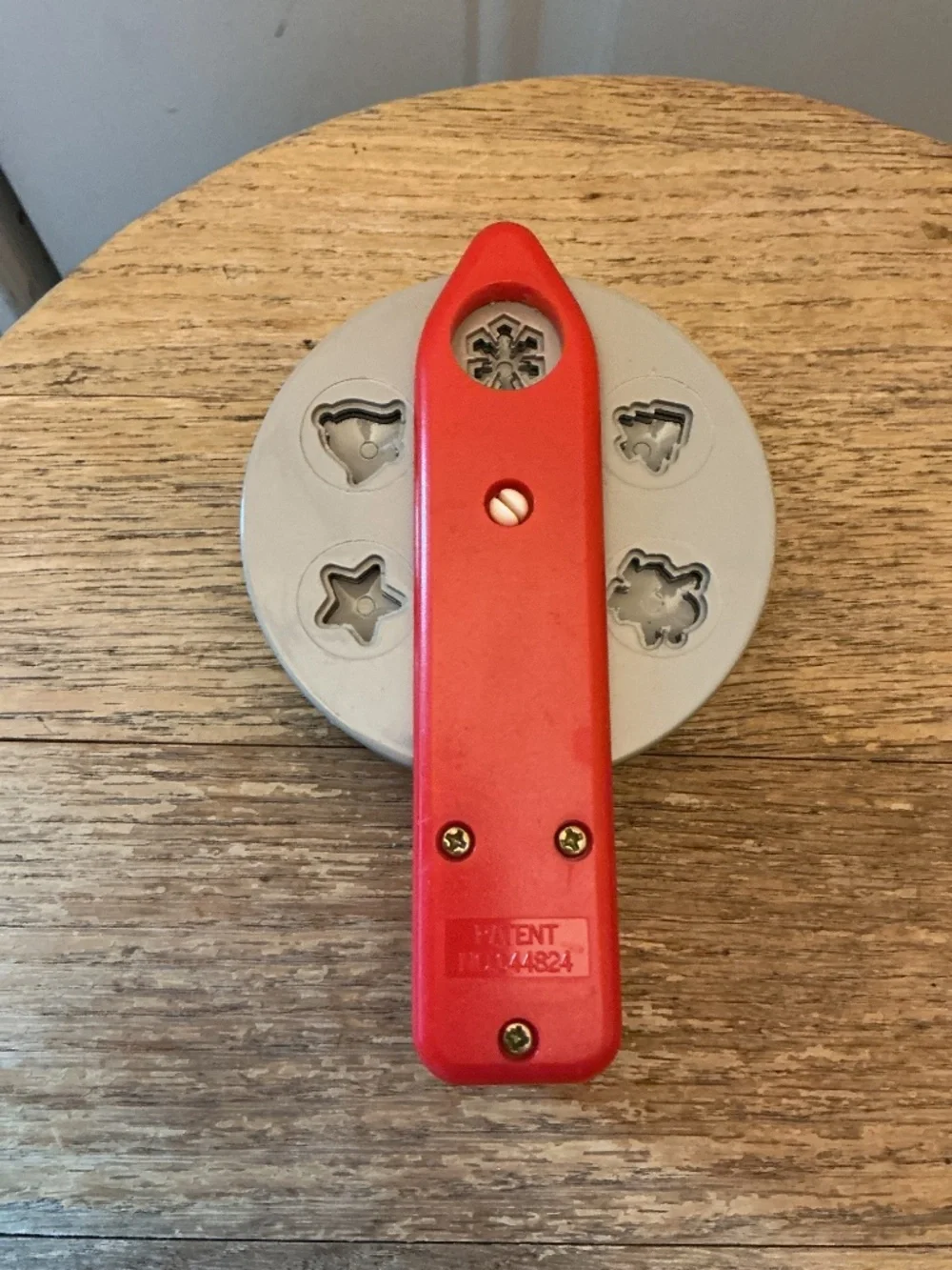 Troll Holiday Christmas paper punch 6 in 1